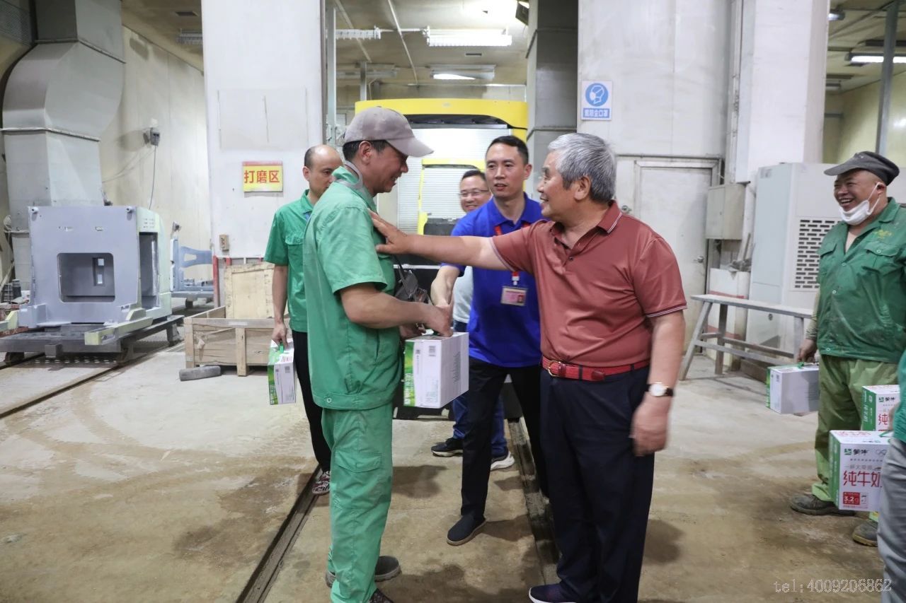 公司領(lǐng)導(dǎo)深入一線慰問員工，傳遞溫暖關(guān)懷(圖2)